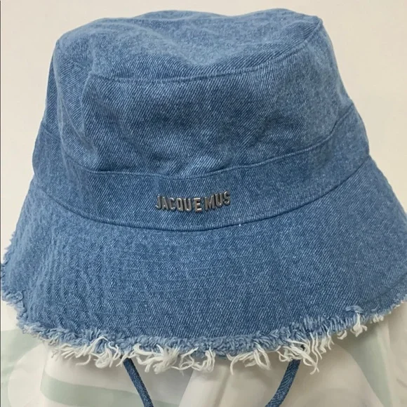 Jacquemus Light Blue Denim Bucket Hat Bob De-Nîmes denim bucket hat in blue - Jacquemus | Mytheresa main image 4